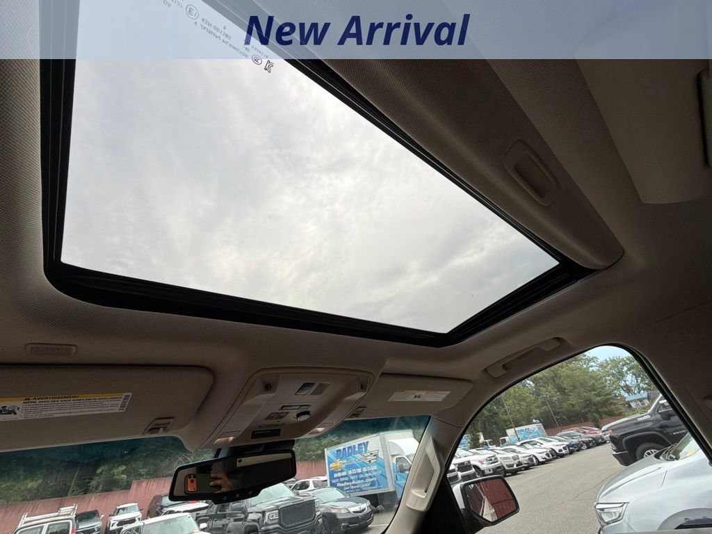 Used 2019 GMC Yukon XL Denali w/ Denali Ultimate Package AWD/4WD image 12