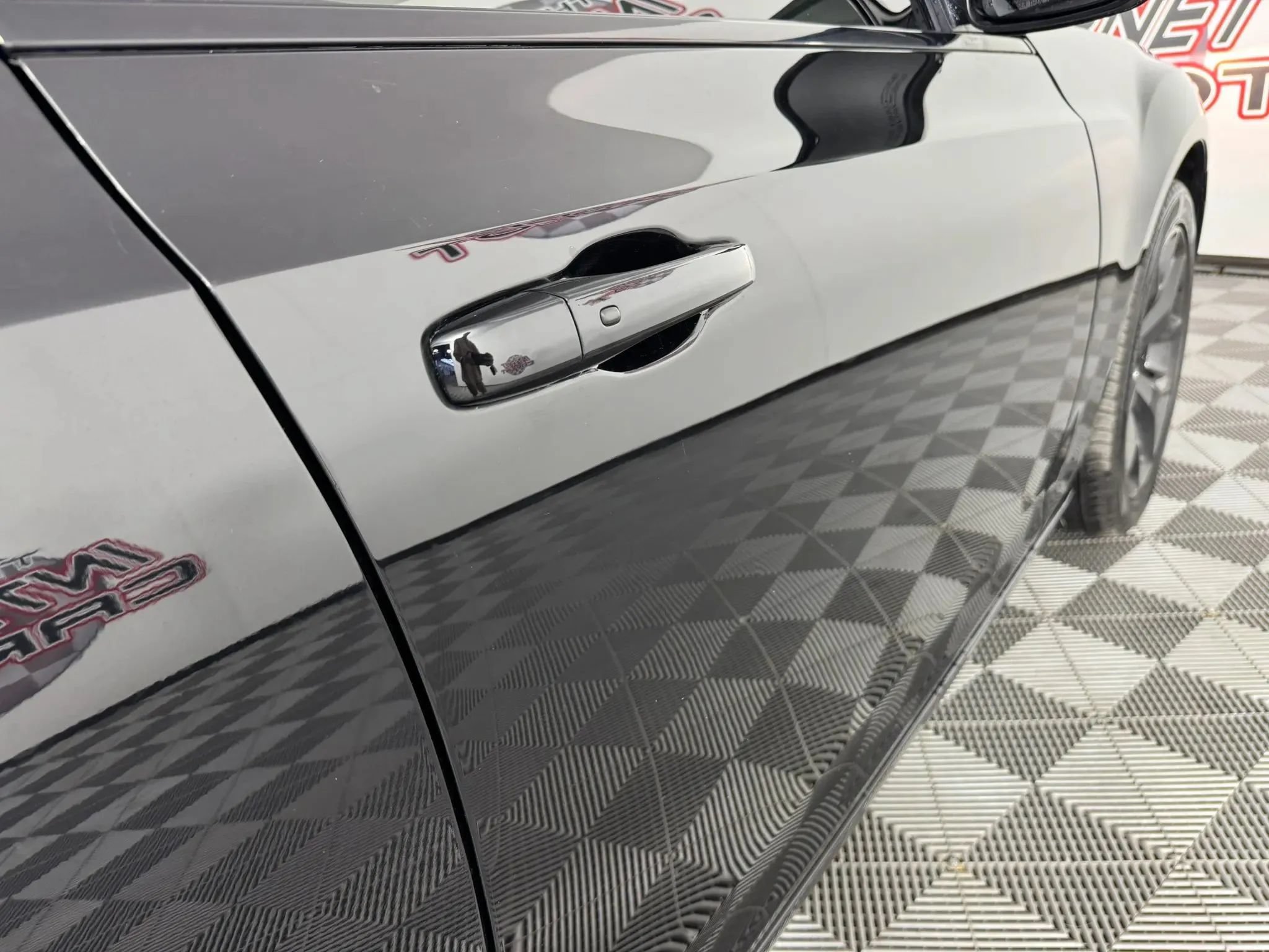 Used 2023 Chrysler 300 Touring w/ Sport Appearance Package RWD image 28