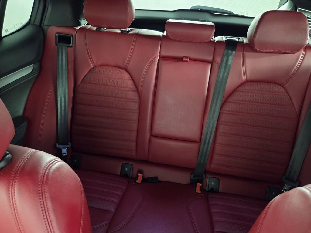 Used 2024 Alfa Romeo Stelvio Veloce image 23