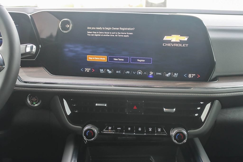 Used 2026 Chevrolet Tahoe Premier w/ Sun And Tow Package AWD/4WD image 12