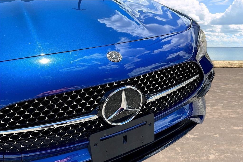 Used 2024 Mercedes-Benz CLE 300 4MATIC Coupe image 33