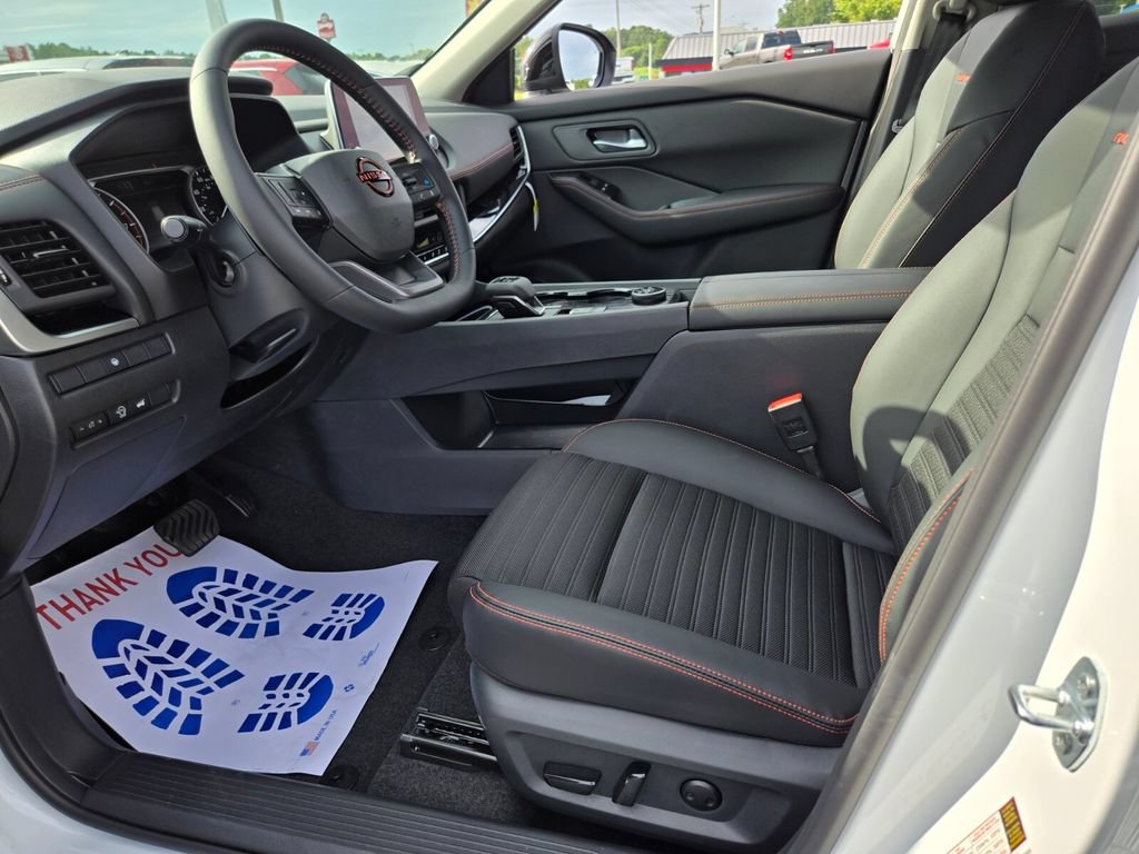 New 2026 Nissan Rogue SV w/ Rock Creek Premium Package AWD/4WD image 4