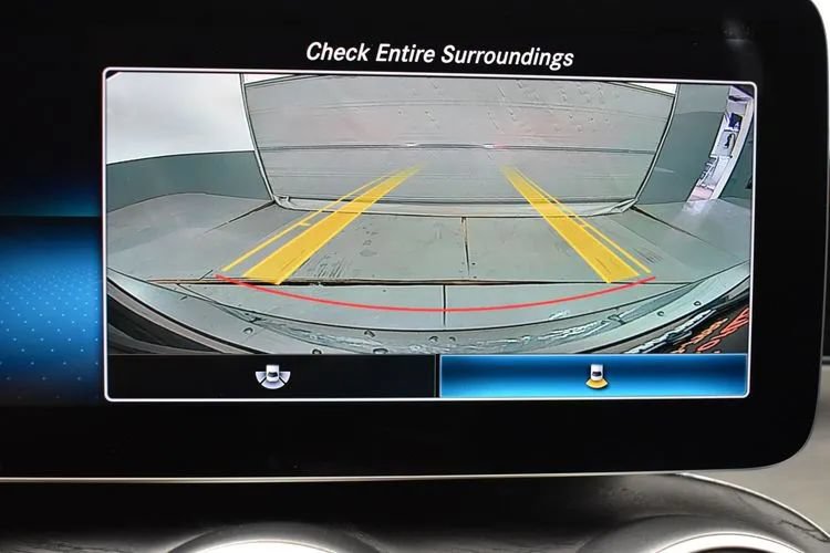 Used 2019 Mercedes-Benz C 300 4MATIC Sedan image 31