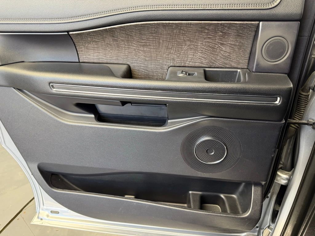 Used 2021 Ford Expedition Max Limited AWD/4WD image 44