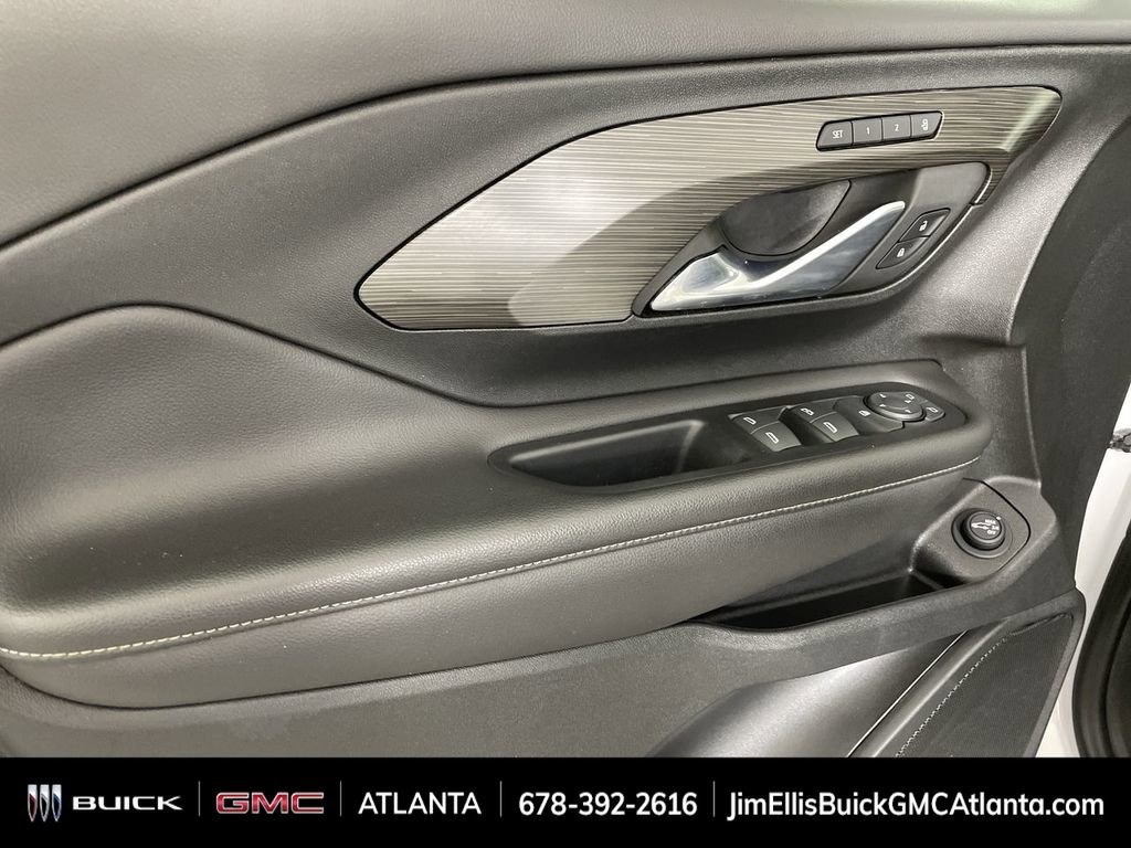 Used 2023 GMC Terrain SLT image 22
