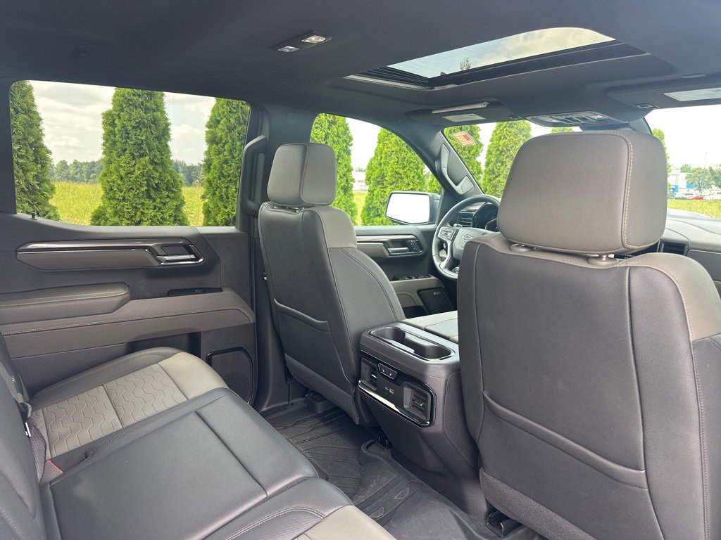 Used 2024 Chevrolet Silverado 1500 ZR2 w/ Technology Package image 40
