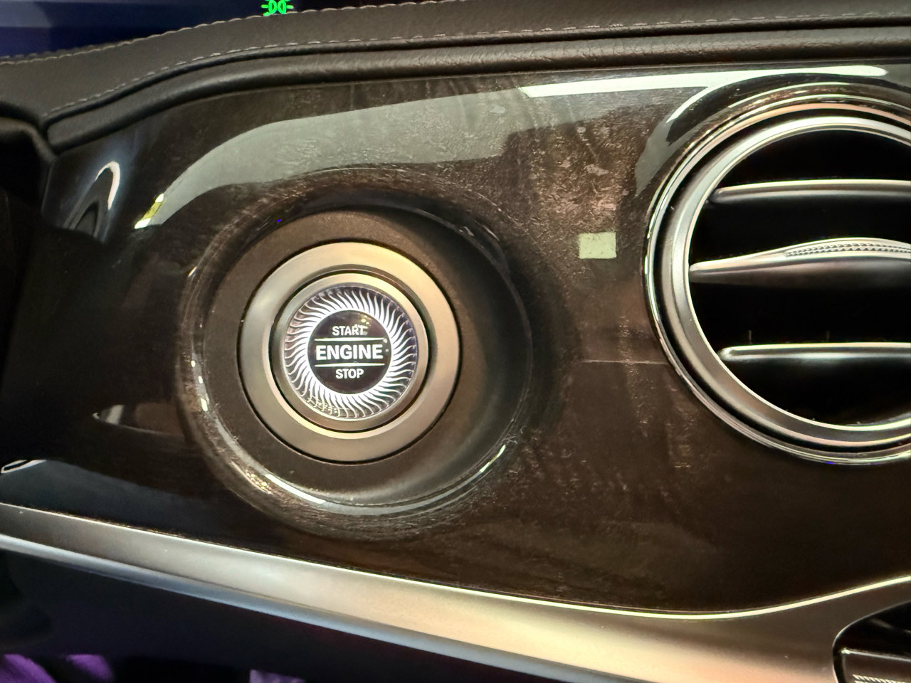 Used 2019 Mercedes-Benz S 450 Sedan w/ AMG Line Exterior image 33