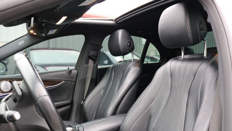 Used 2019 Mercedes-Benz E 300 w/ Premium 1 Package image 9