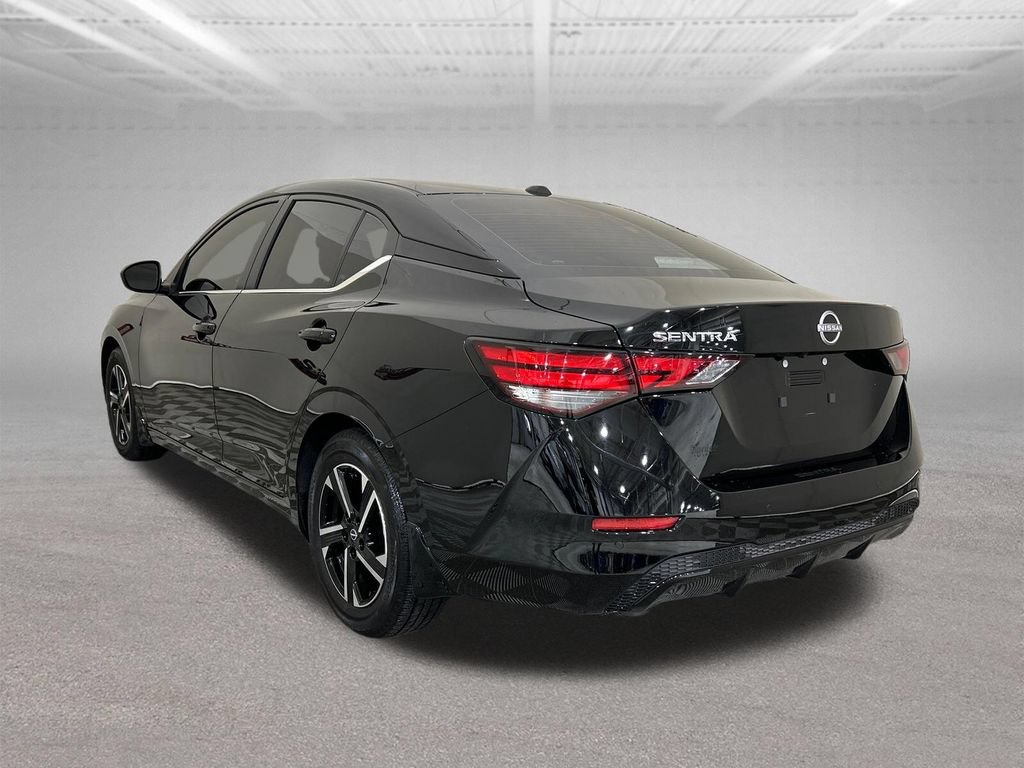 Used 2025 Nissan Sentra SV FWD image 3