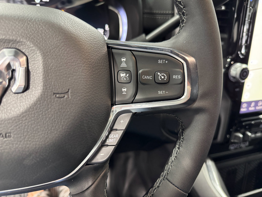 New 2025 RAM 4500 4x4 Crew Cab DRW w/ Laramie Trim Package image 27