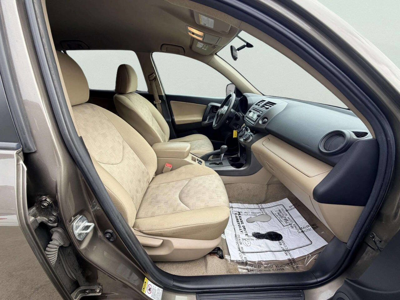 Used 2012 Toyota RAV4 FWD w/ Value Pkg image 26