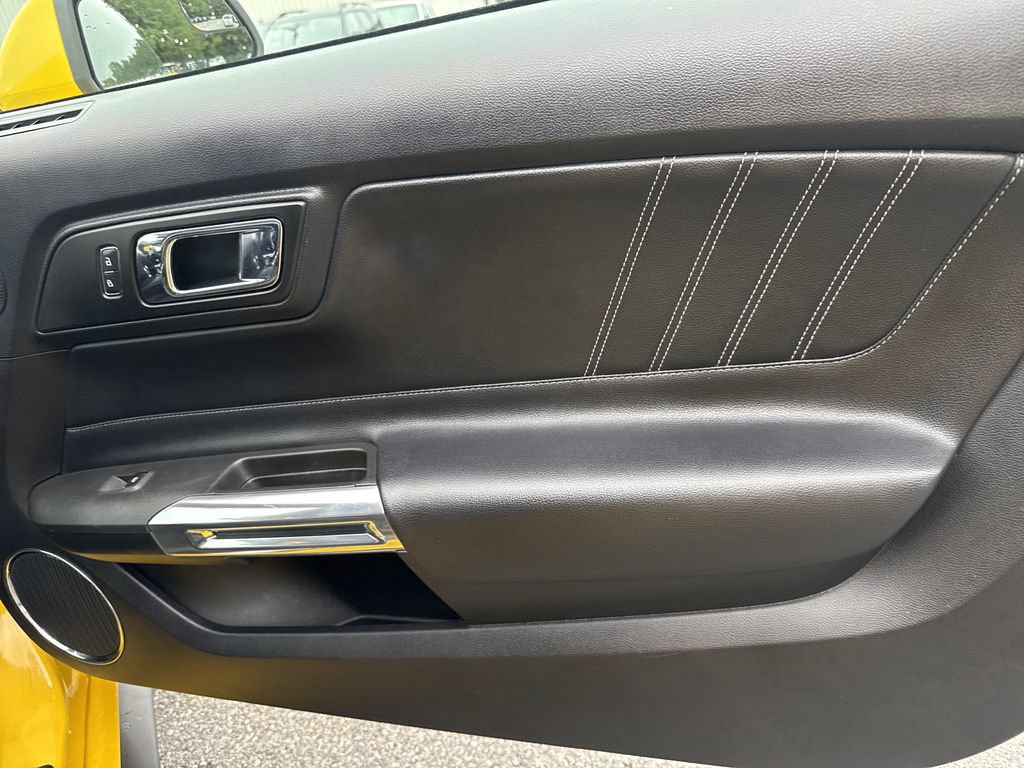 Used 2017 Ford Mustang GT Premium RWD image 15