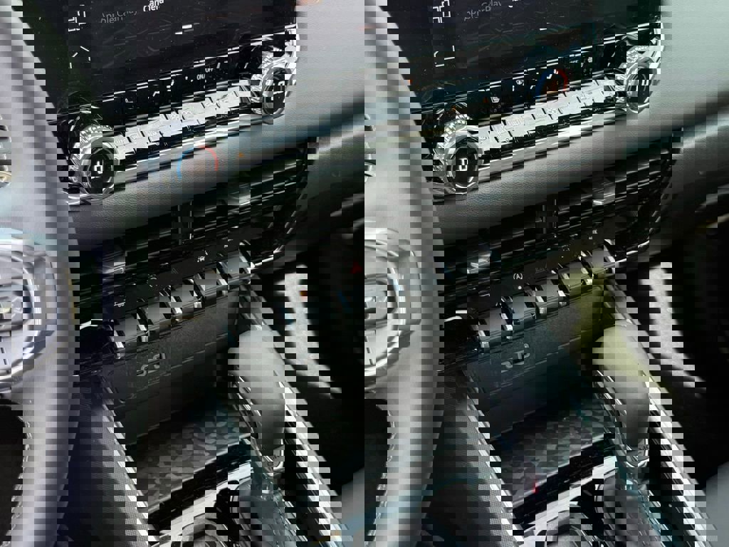 New 2026 GMC Canyon Elevation w/ Convenience Package image 33