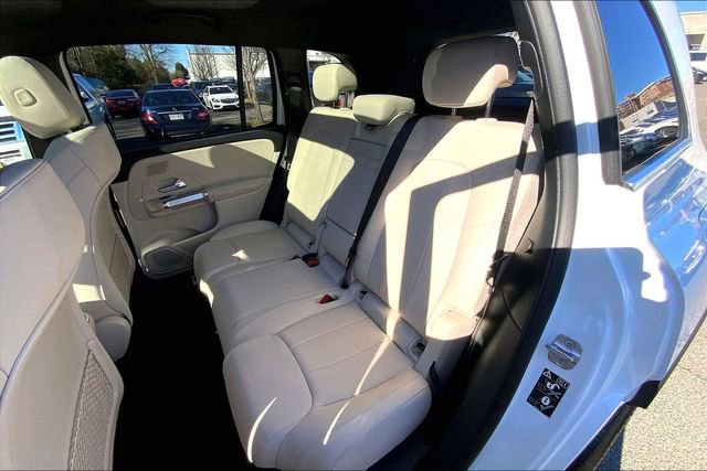 Used 2026 Mercedes-Benz GLB 250 4MATIC image 17