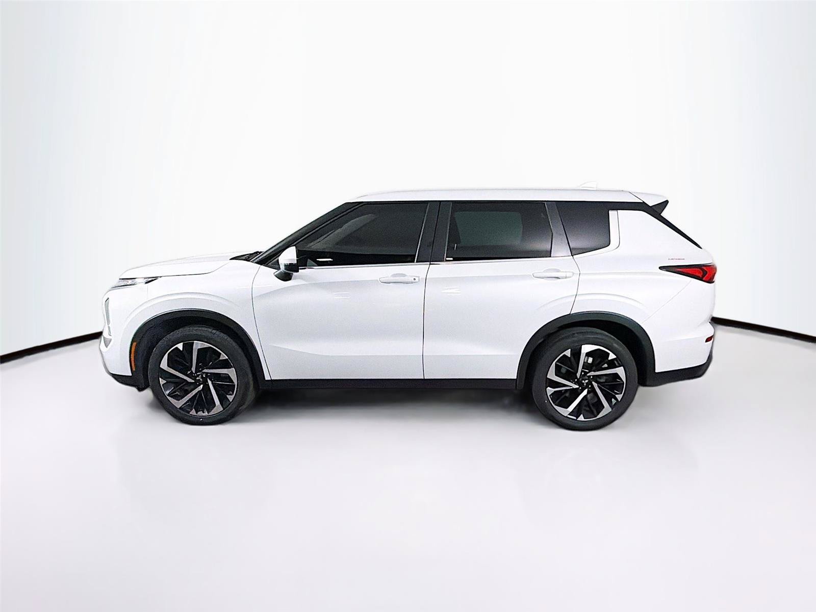 Used 2022 Mitsubishi Outlander ES AWD/4WD image 8