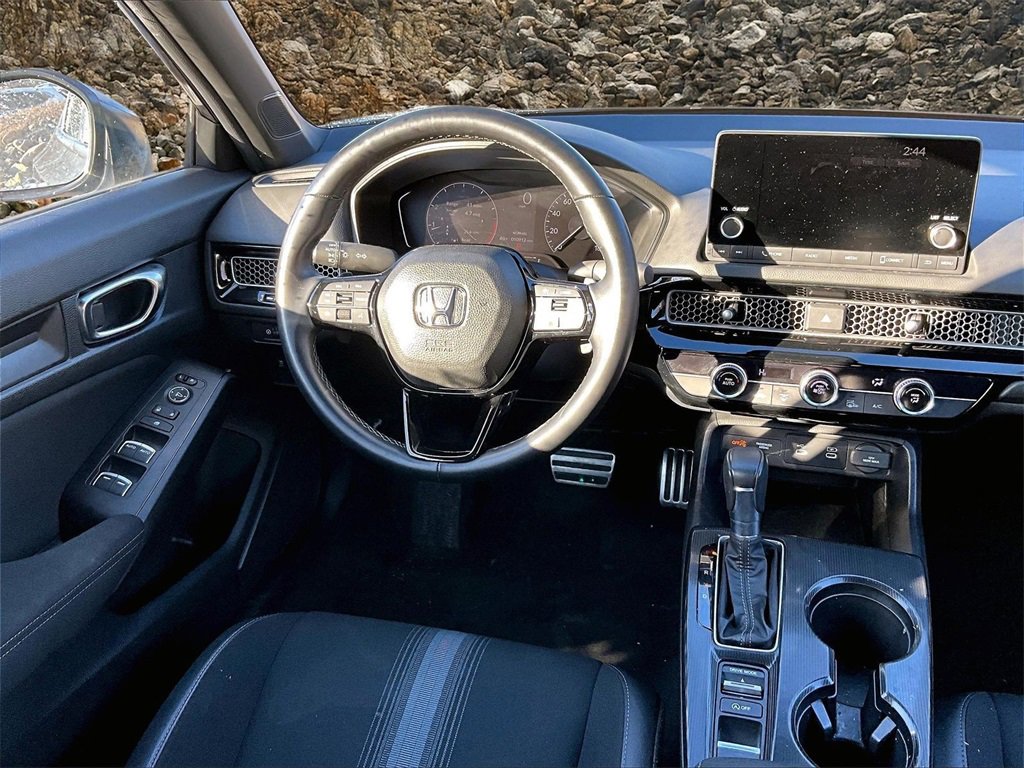 Used 2025 Honda Civic Sport image 5