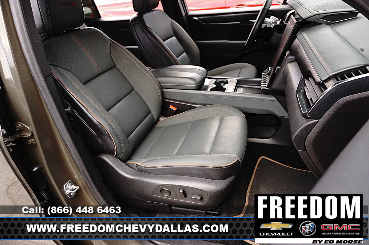 Used 2024 GMC Acadia AT4 w/ Super Cruise Package image 12