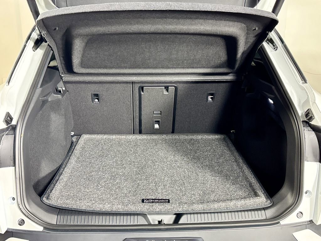 New 2025 Volkswagen ID.4 Pro S Plus image 23