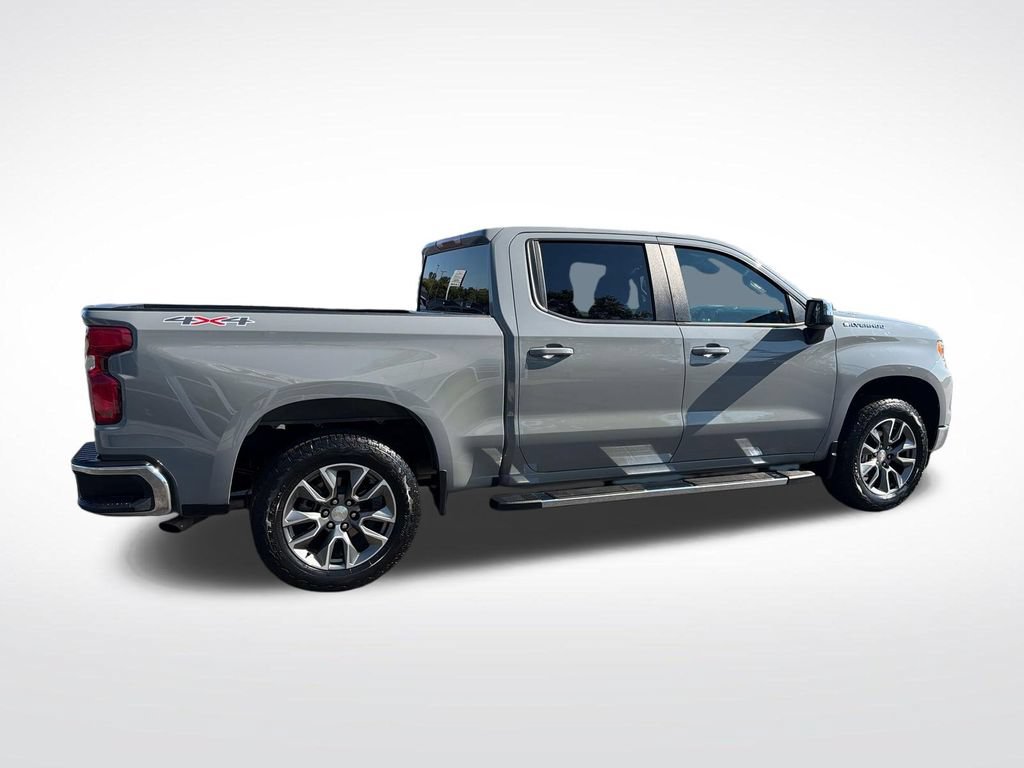 Used 2024 Chevrolet Silverado 1500 LT AWD/4WD image 8