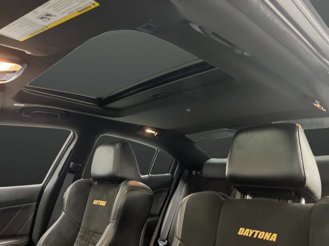 Used 2018 Dodge Charger R/T image 7