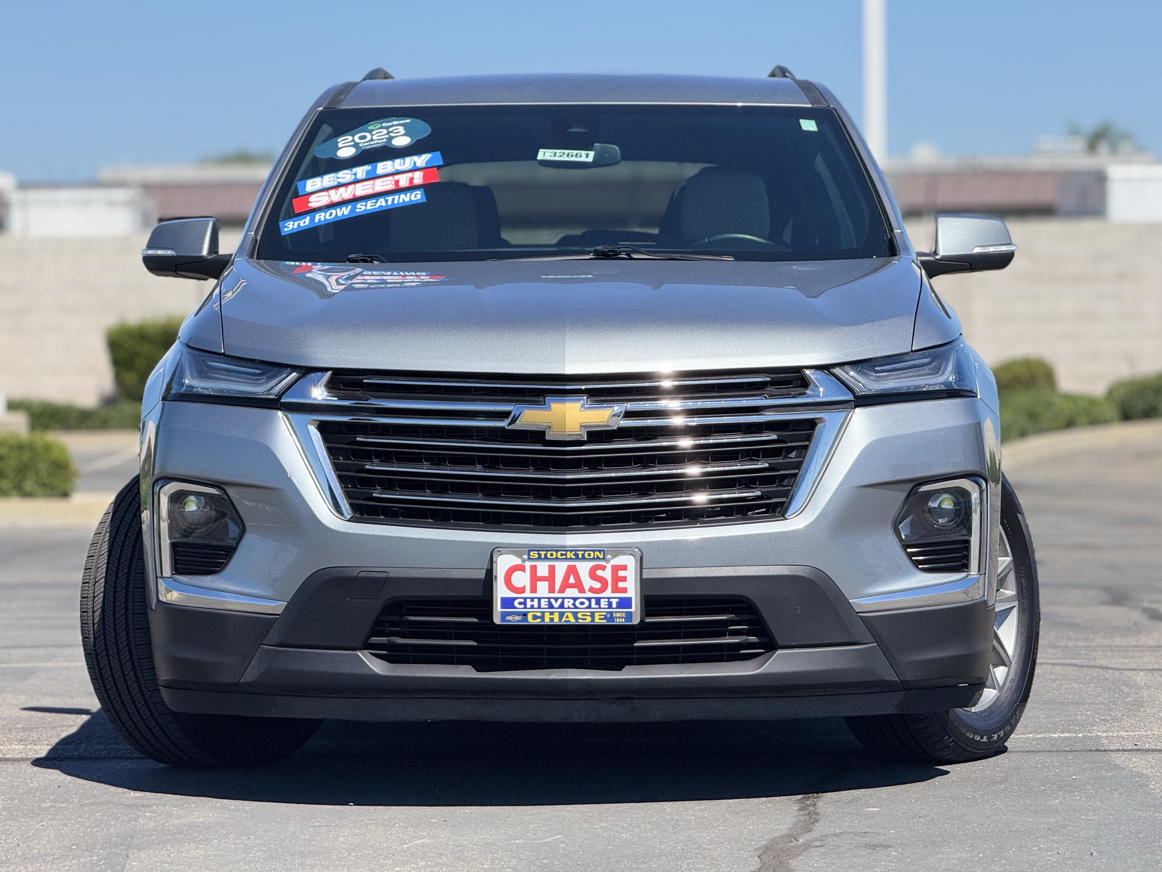 Certified 2023 Chevrolet Traverse LT w/ LPO, Cargo Package AWD/4WD image 2