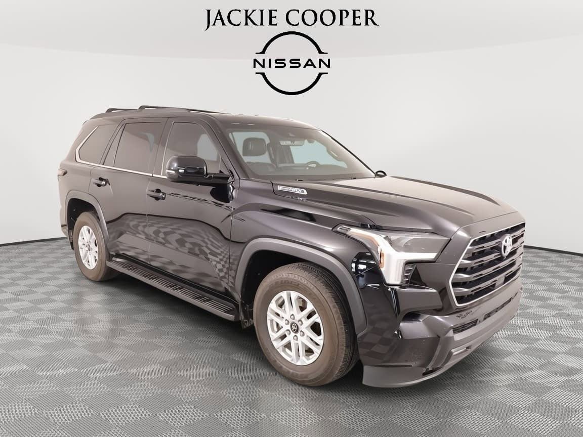 Used 2025 Toyota Sequoia SR5 w/ SR5 Premium Package image 3