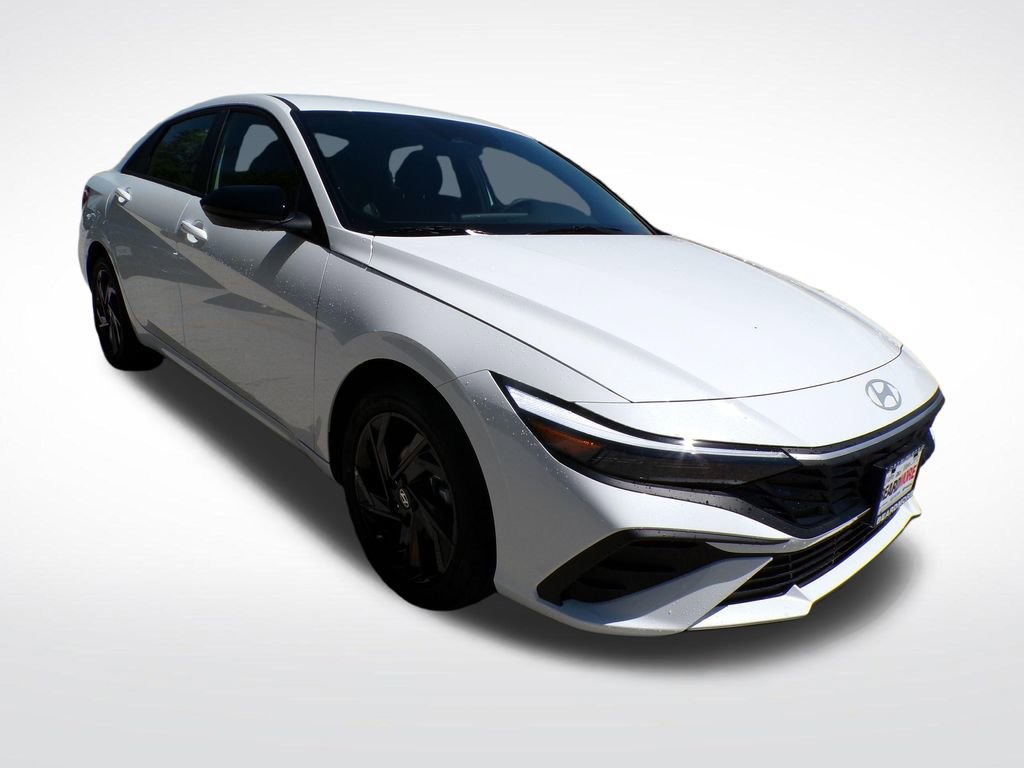 New 2026 Hyundai Elantra Sport FWD image 10