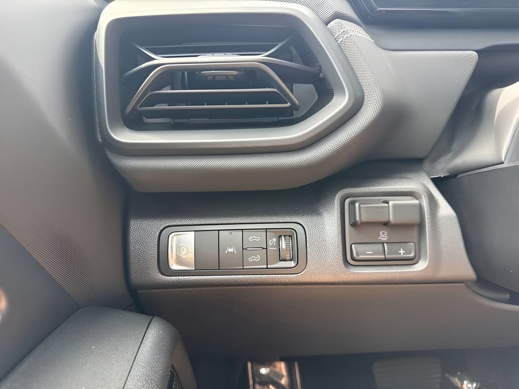 Used 2026 Chevrolet Silverado EV LT w/ Plus Package AWD/4WD image 25