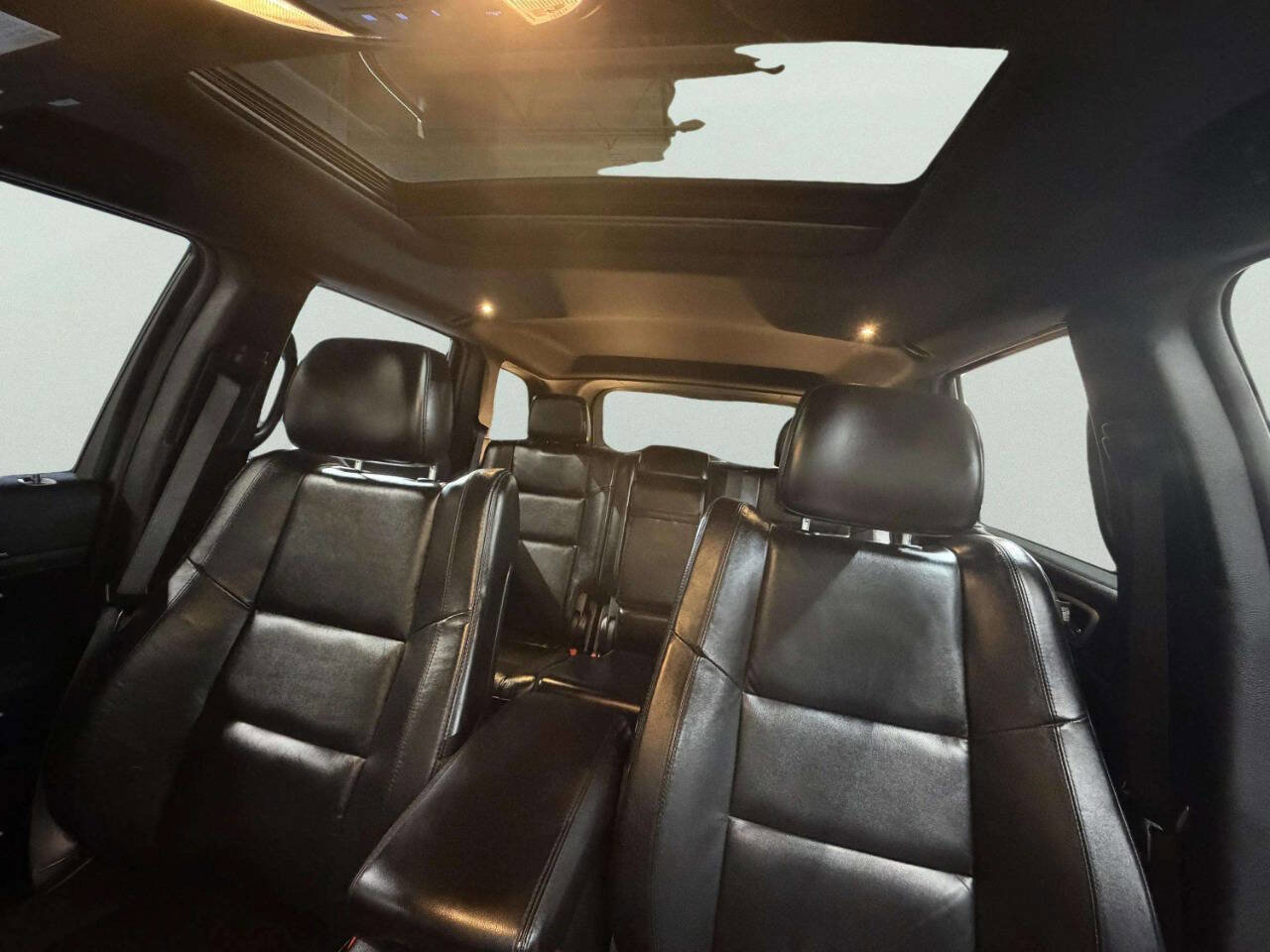 Used 2021 Jeep Grand Cherokee Limited image 21