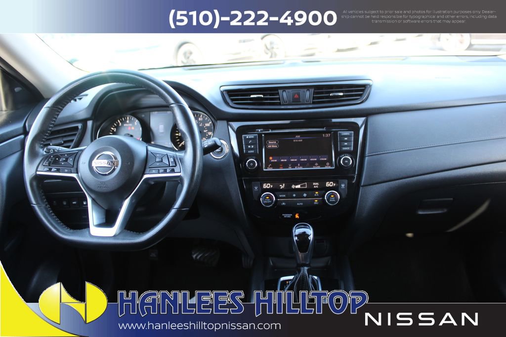 Used 2020 Nissan Rogue SV image 18