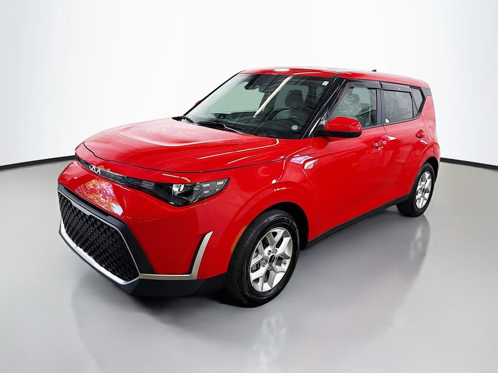Used 2024 Kia Soul LX w/ Option Group 015 FWD image 6