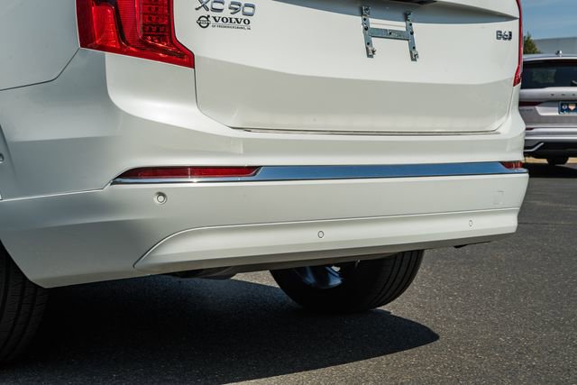 Certified 2023 Volvo XC90 B6 Ultimate w/ Protection Package Premier AWD/4WD image 9