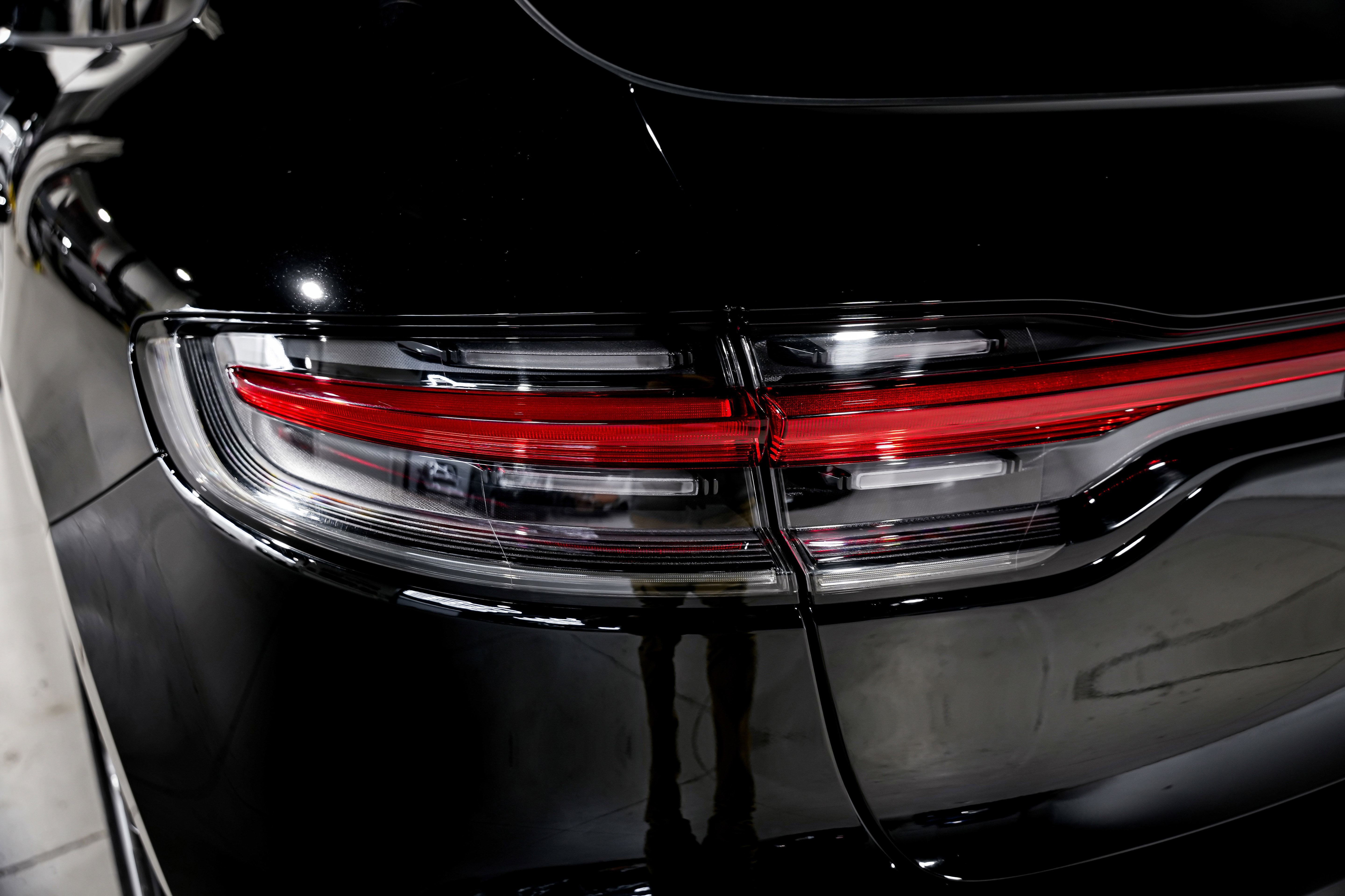 Used 2024 Porsche Macan image 38