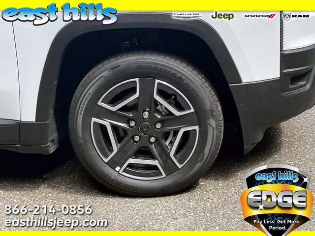 New 2026 Jeep Cherokee Laredo AWD/4WD image 3