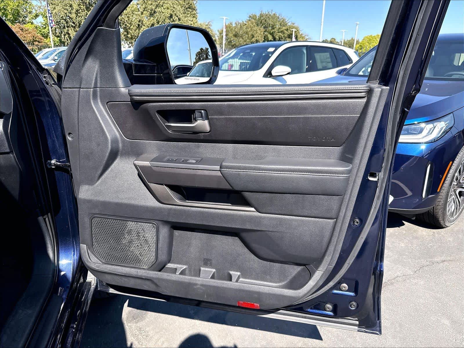 Used 2022 Toyota Tundra SR5 w/ Convenience Package RWD image 31