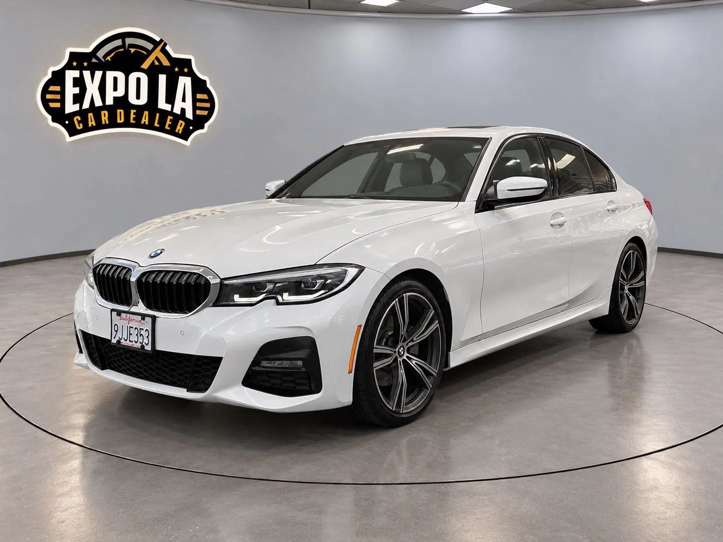 Used 2021 BMW 330i Sedan w/ M Sport Package RWD image 1