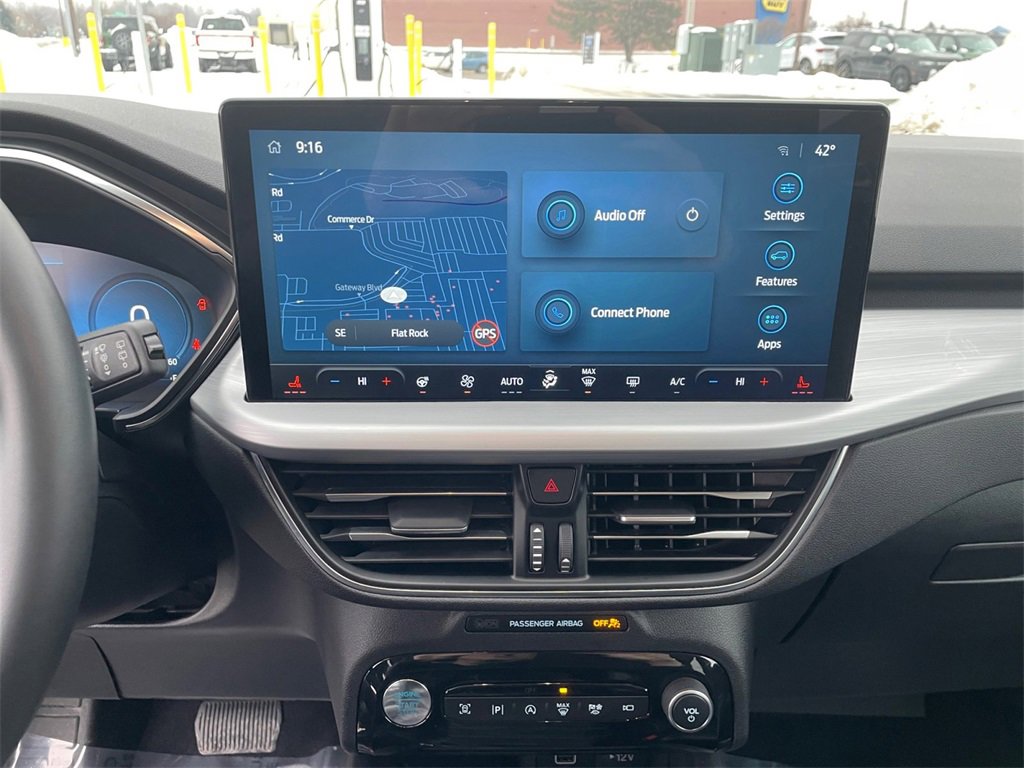 Used 2024 Ford Escape Platinum image 19