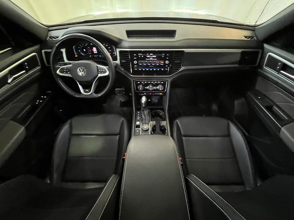 Certified 2023 Volkswagen Atlas Cross Sport SEL R-Line AWD/4WD image 14