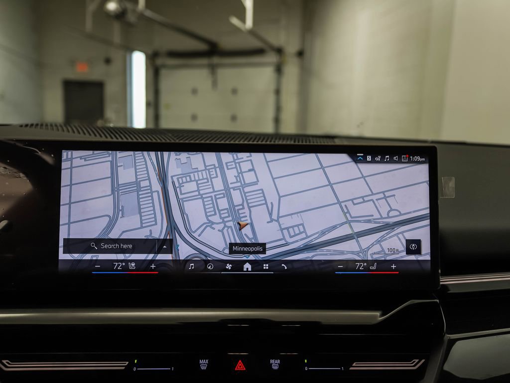 Certified 2025 BMW 530i xDrive w/ Premium Package image 16