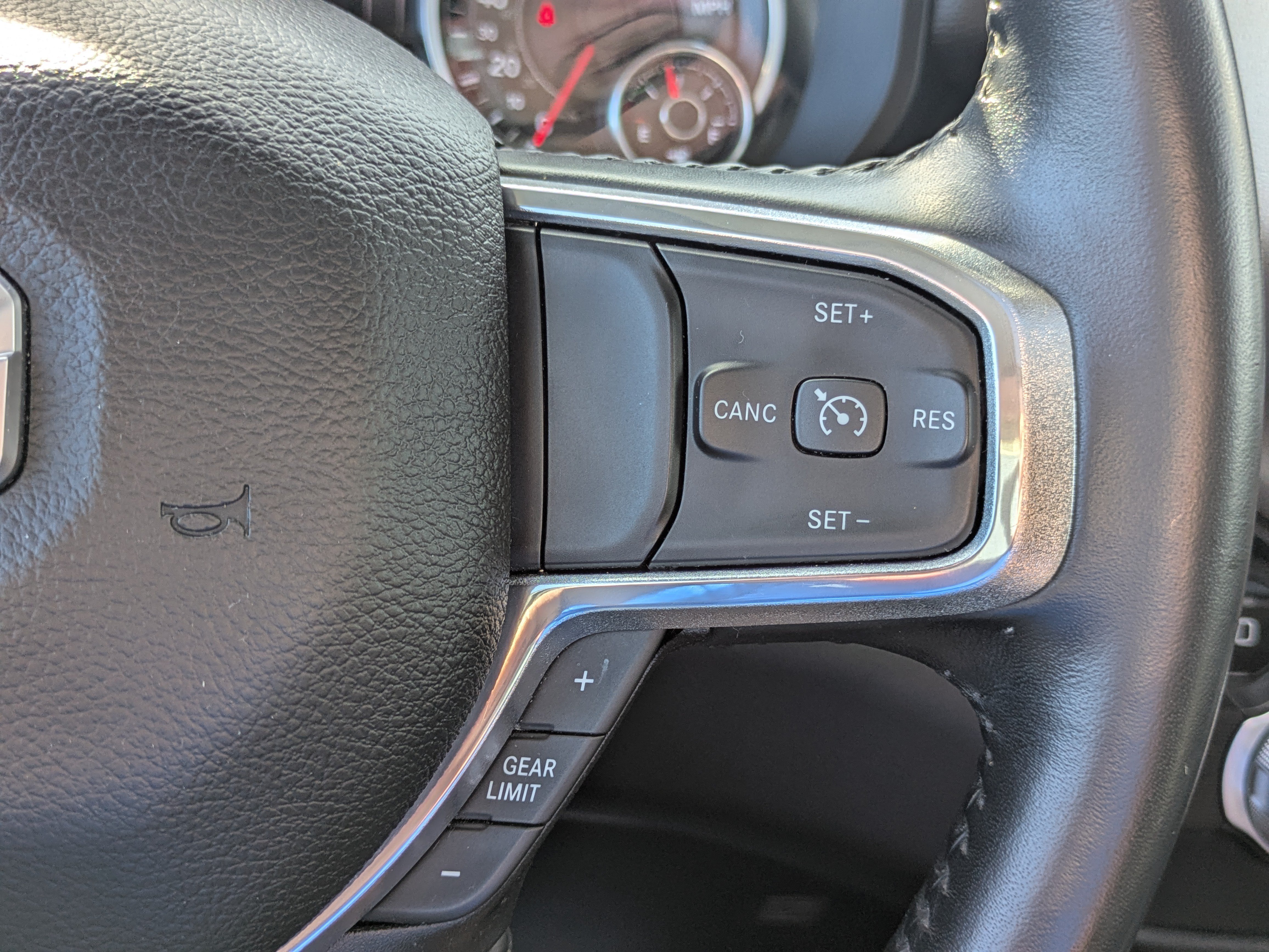 Used 2022 RAM 1500 Laramie RWD image 23