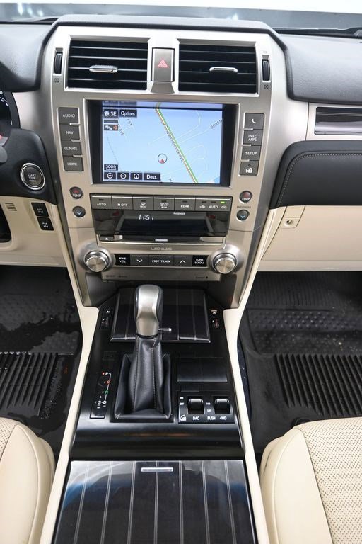 Used 2021 Lexus GX 460 Premium AWD/4WD image 13