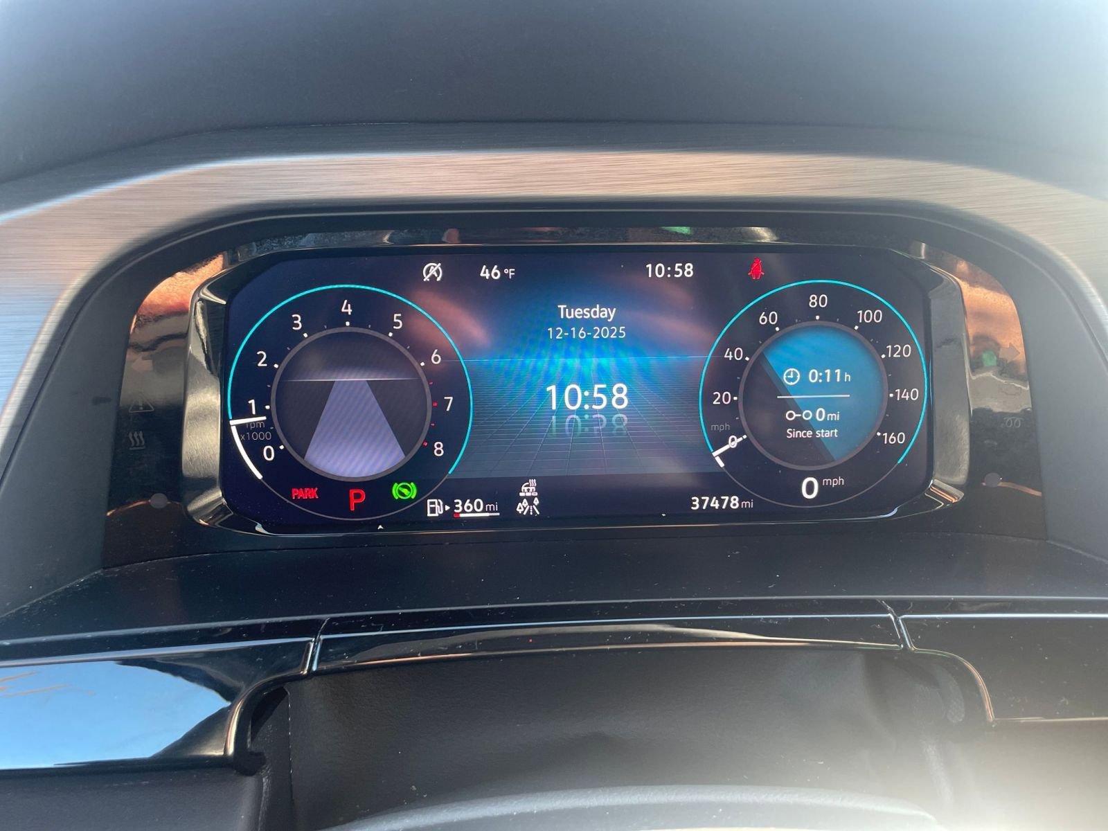 Used 2025 Volkswagen Atlas Cross Sport SE image 38