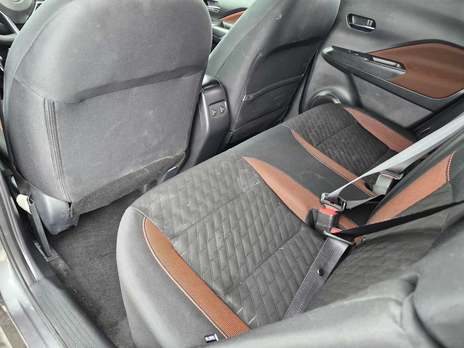 Used 2024 Nissan Kicks SR FWD image 11
