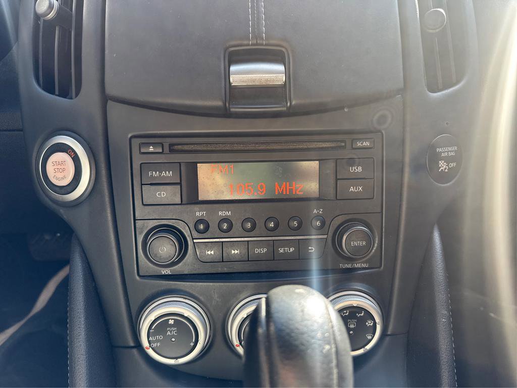 Used 2016 Nissan 370Z Touring image 12