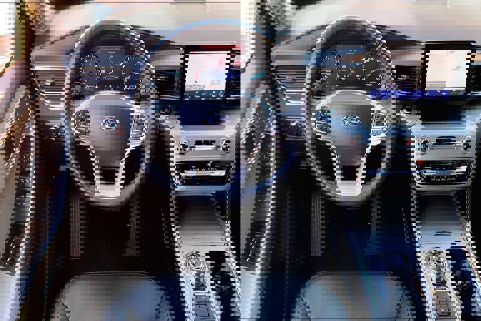 Used 2022 Ford Explorer XLT w/ Equipment Group 202A image 6