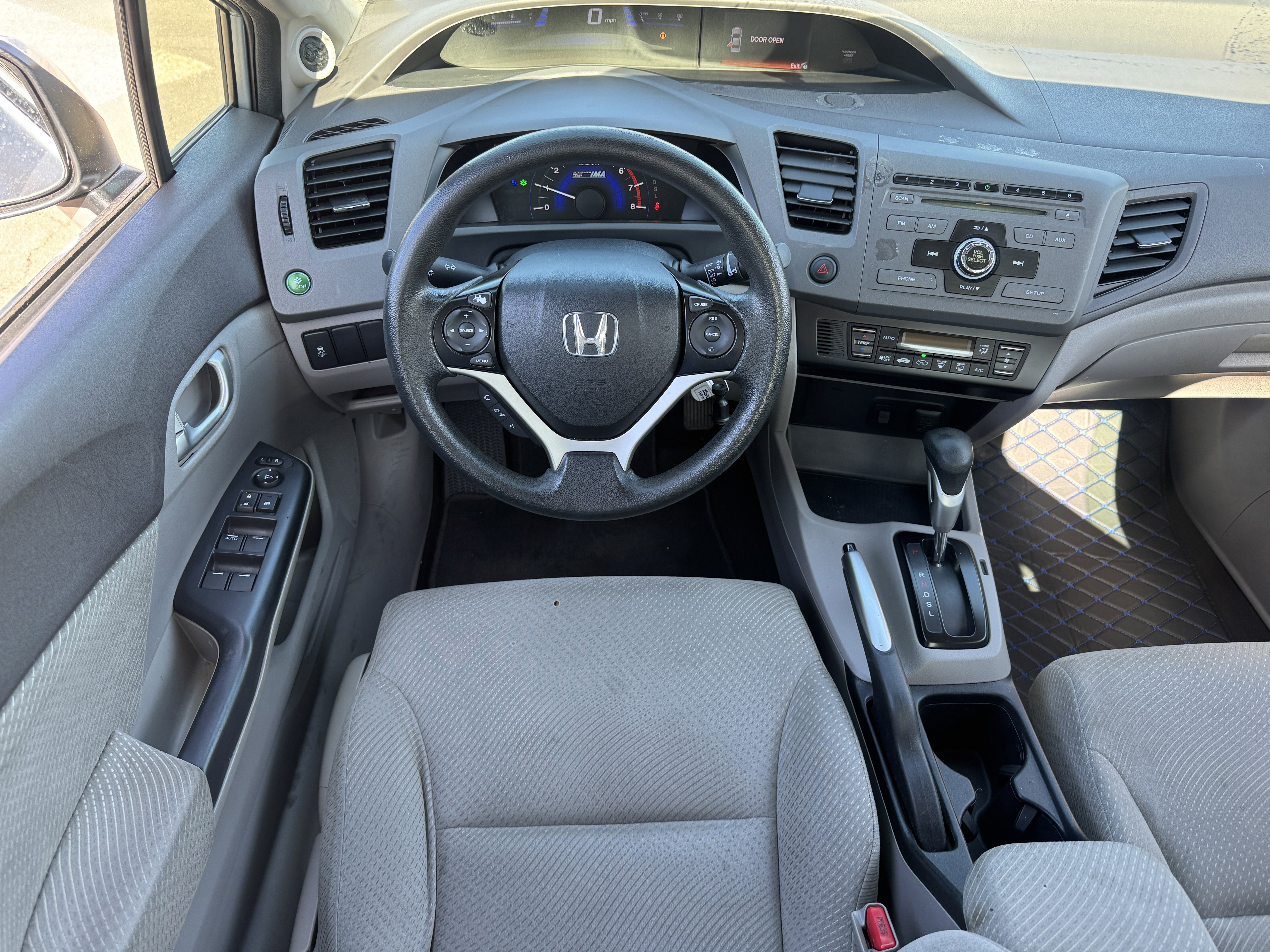 Used 2012 Honda Civic Hybrid Sedan image 16