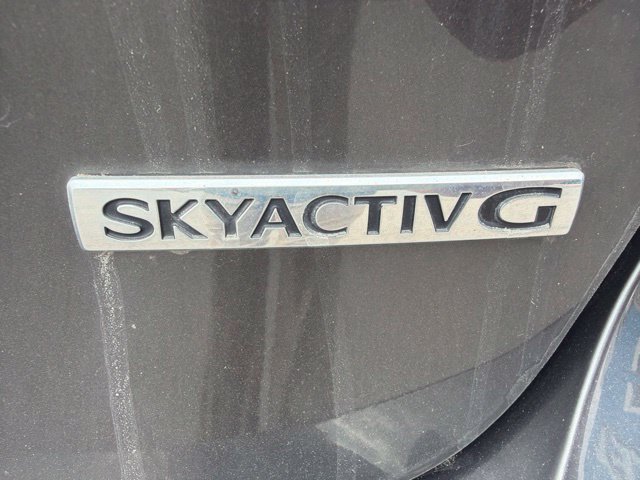 Used 2022 MAZDA MAZDA3 s FWD image 8