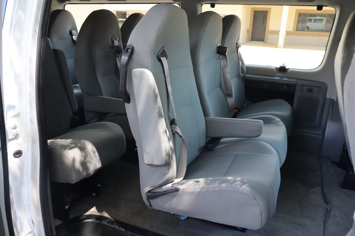 Used 2012 Ford E-350 and Econoline 350 XLT RWD image 21