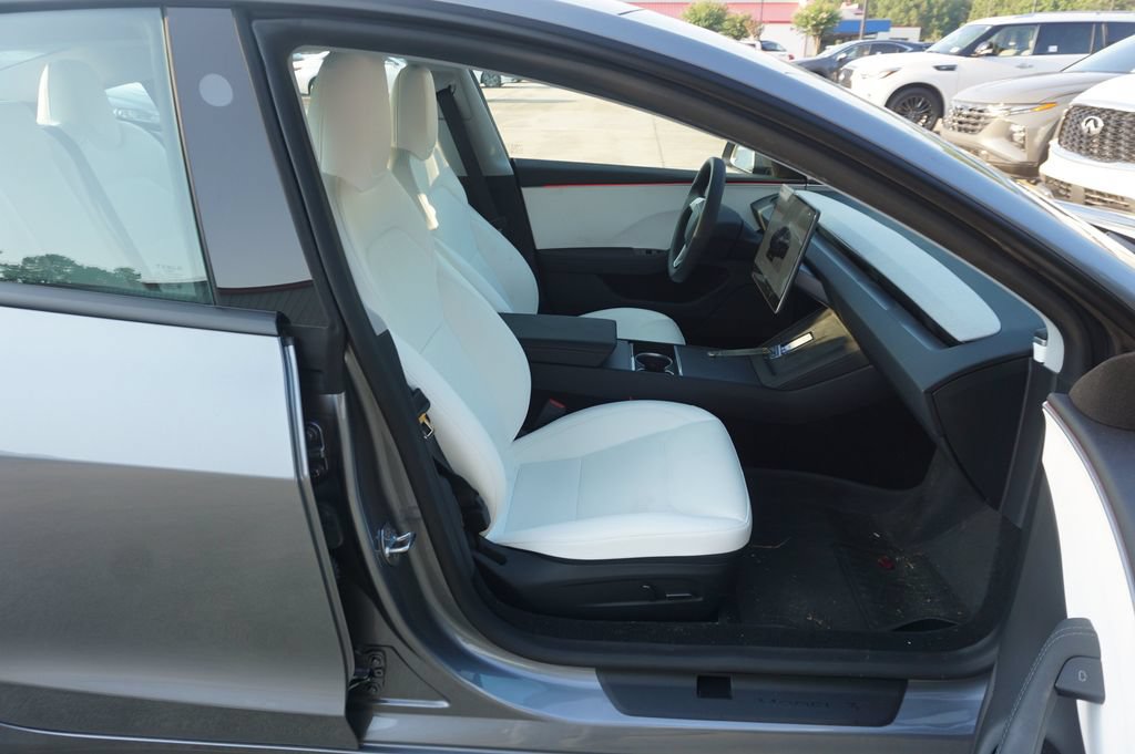 Used 2024 Tesla Model 3 Standard Range RWD image 26