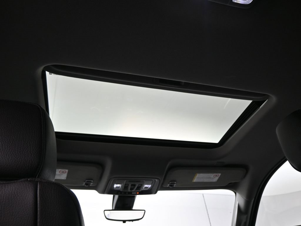 Used 2020 GMC Sierra 3500 Denali w/ Denali Ultimate Package image 23